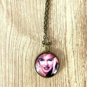 Marilyn Monroe Necklace, NWT